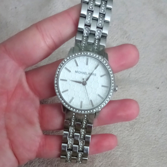 Michael Kors Watch - Picture 1 of 9